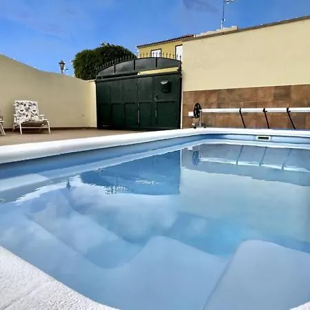Lovely Magnolia With Pool, Bbq And Wifi In Tenerife South Holiday home Las Rosas (Arona, Tenerife)